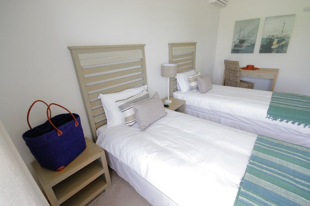 Номер Standard пентхаус с 4 комнатами с балконом Cape Point Seafront Suites & Penthouse by LOV