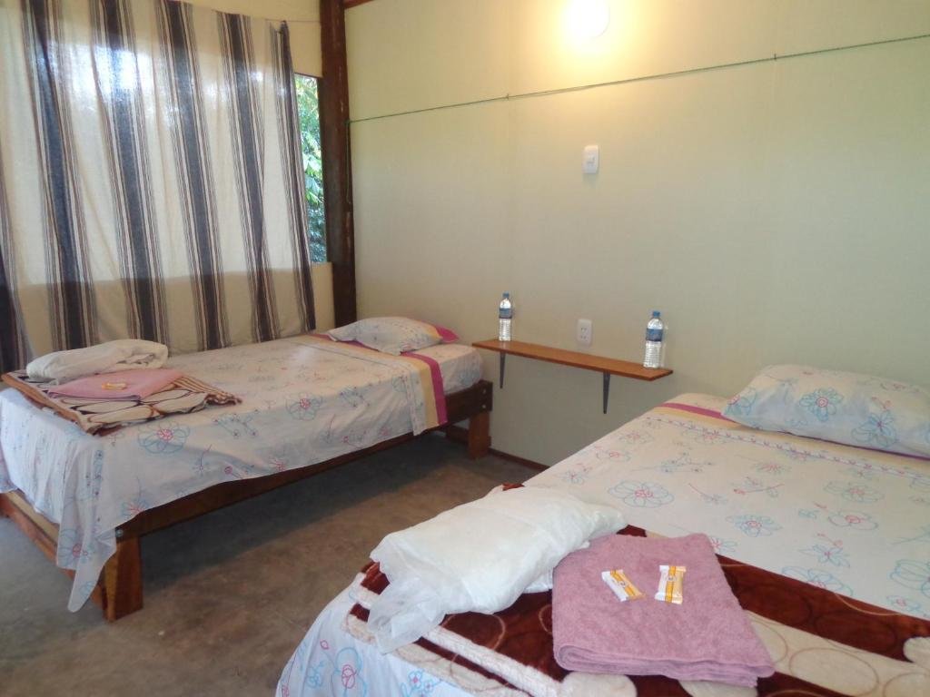 Кровать в общем номере Passiflora Camp