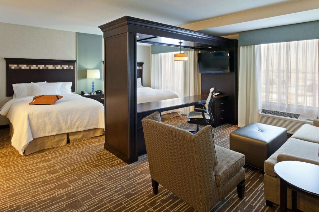 Double Suite Hampton Inn & Suites Denver Airport / Gateway Park