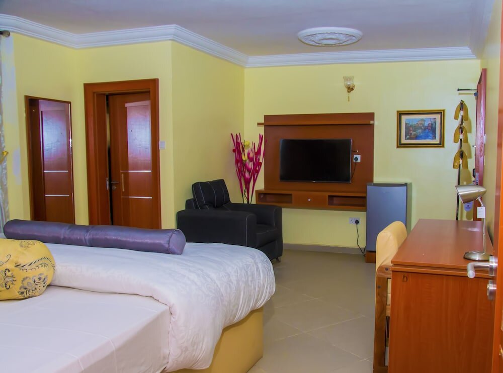 Двухместный номер Deluxe c 1 комнатой Continent Hotel - Akure