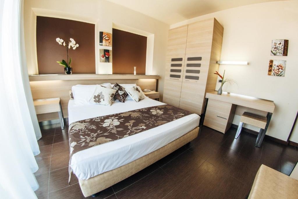 Superior Doppel Zimmer mit Balkon Hotel Taormina