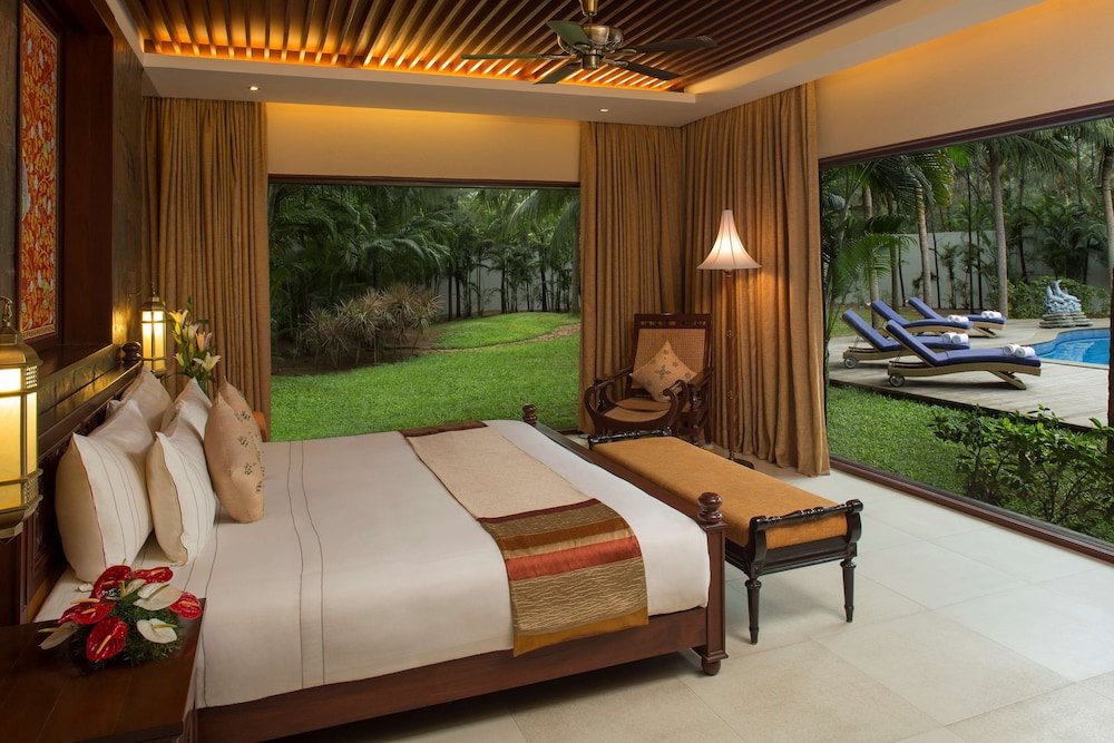 Бунгало с 3 комнатами с балконом Radisson Blu Resort Temple Bay Mamallapuram