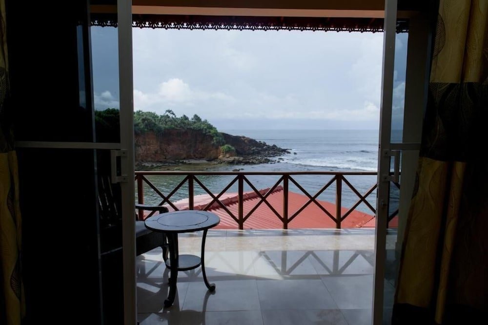 Deluxe Double room with sea view New Bay View Villa