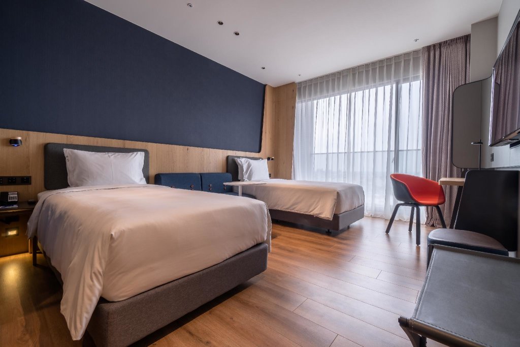 Other Holiday Inn Express Chiayi, an IHG Hotel