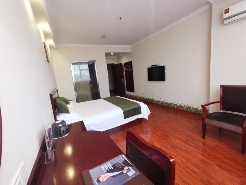 Superior Zimmer GreenTree Inn WuXi DongTing Leather City Express Hotel