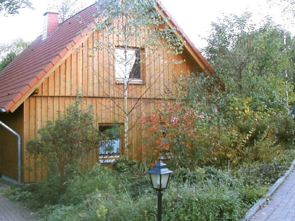 Cottage Detached holiday home with a wood stove, in the Bruchttal