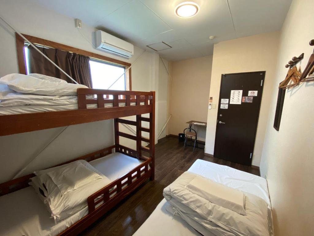 Standard Triple room Nomad Hostel East