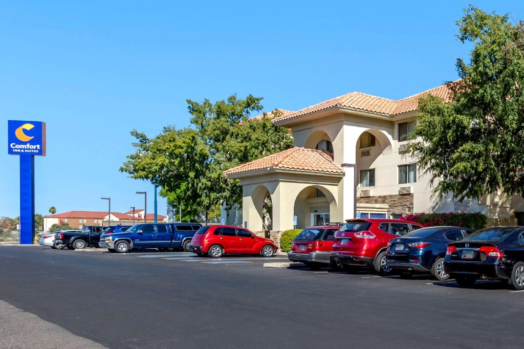 Номер Standard Comfort Inn & Suites Phoenix North - Deer Valley