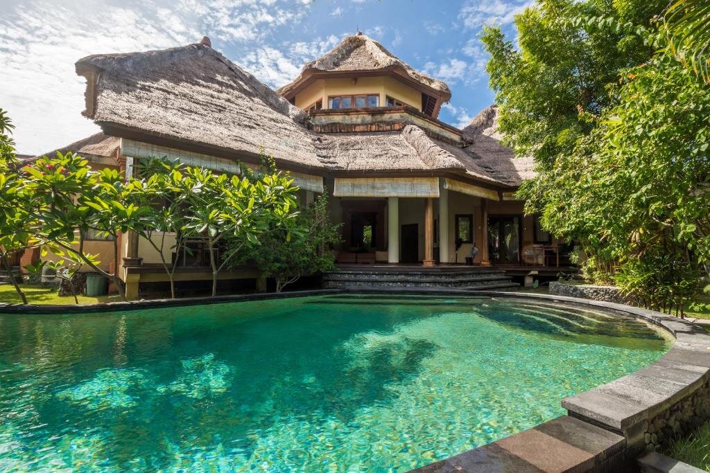 Люкс Taman Sari Bali Resort and Spa