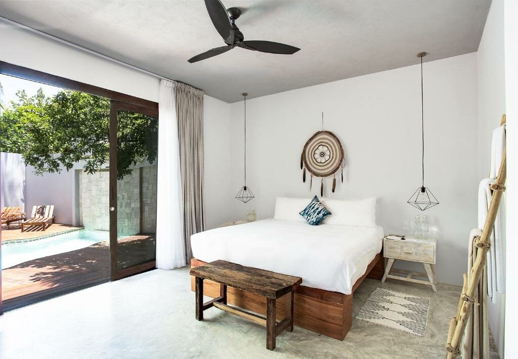 Standard Double room with pool view Lula Tulum - Colibri Boutique Hotels