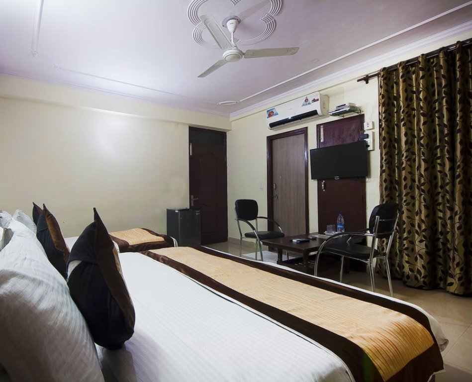 Номер Deluxe Hotel Charan Pahari