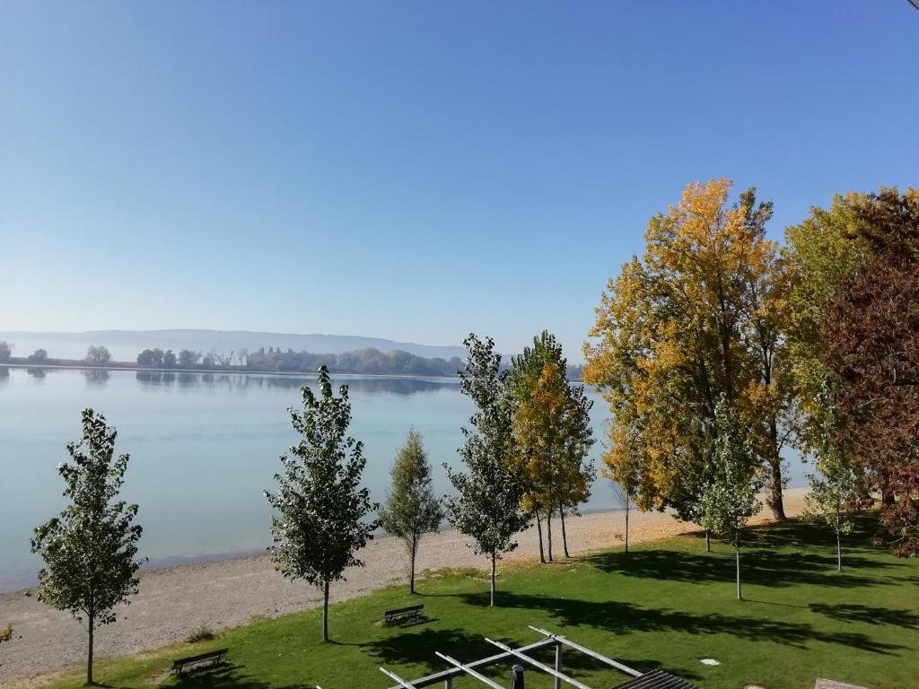 Standard Triple room with balcony and with lake view Naturfreundehaus Bodensee