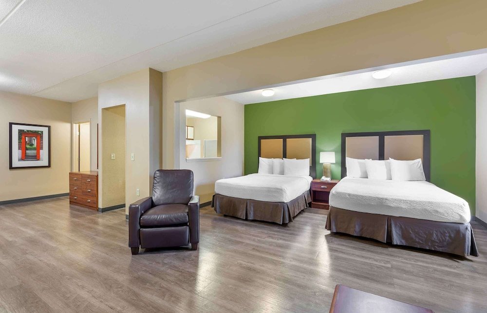 Deluxe studio Extended Stay America Suites - Cleveland - Middleburg Heights