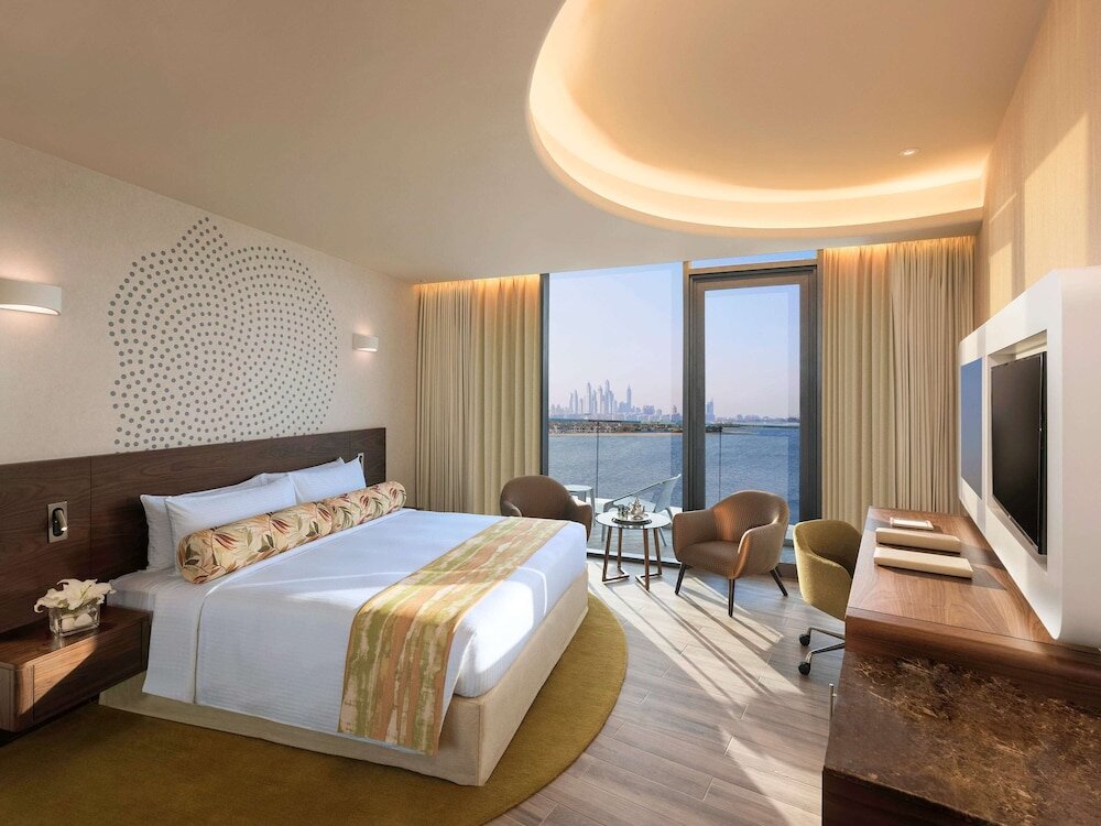 Двухместный клубный номер Premium с балконом и с видом на море The Retreat Palm Dubai MGallery by Sofitel