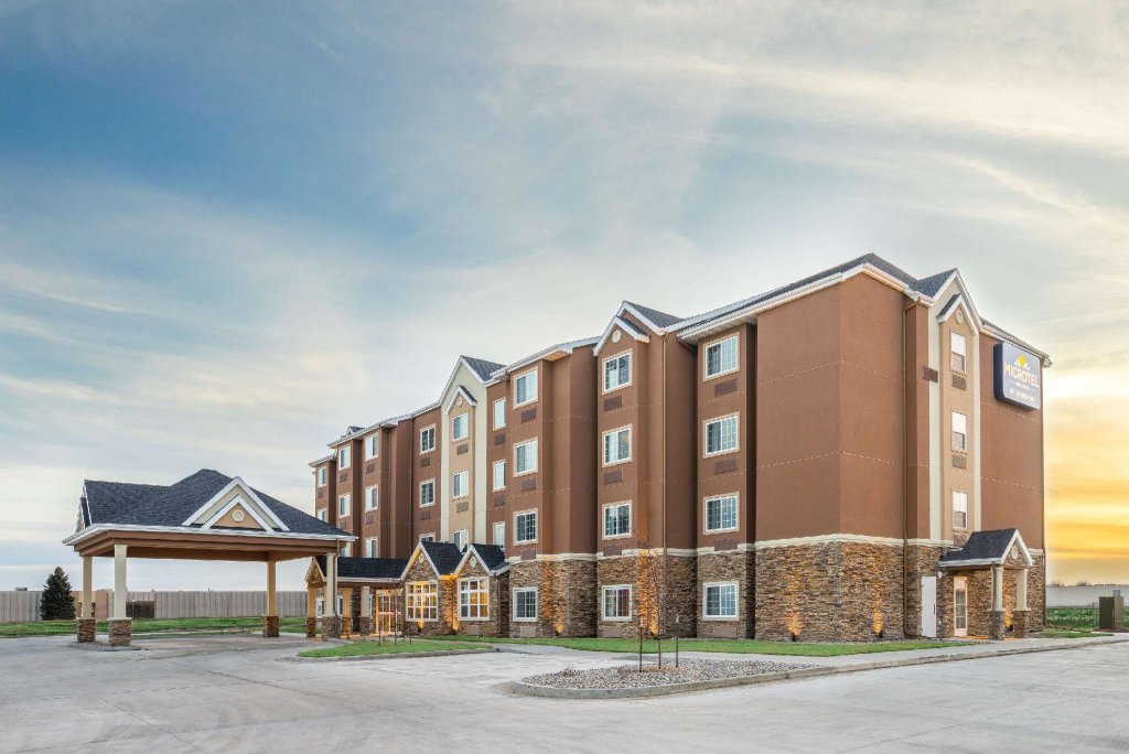 Suite De lujo Microtel Inn & Suites By Wyndham Moorhead Fargo Area