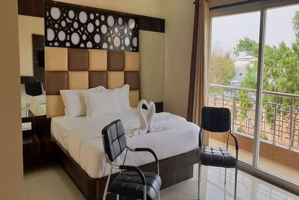 Premium Zimmer Ishwar Nain Hotel