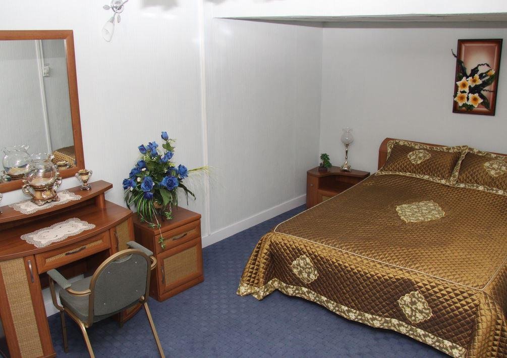 2 Bedrooms Double Suite Tsentralnaya