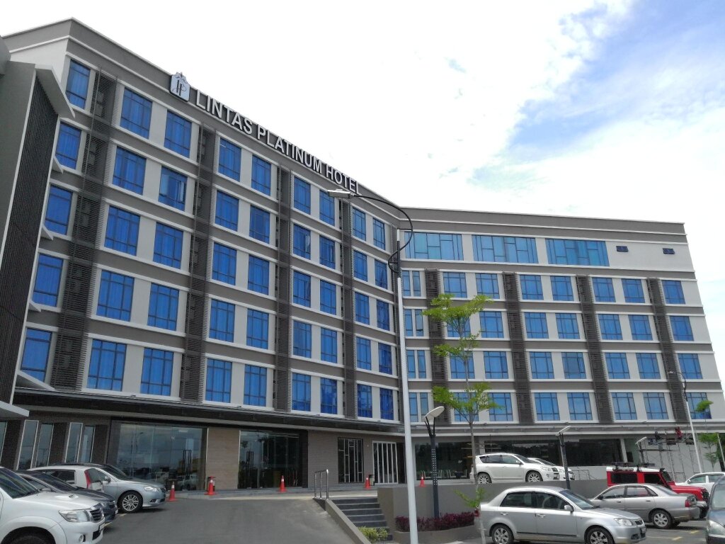 Номер Standard Lintas Platinum Hotel