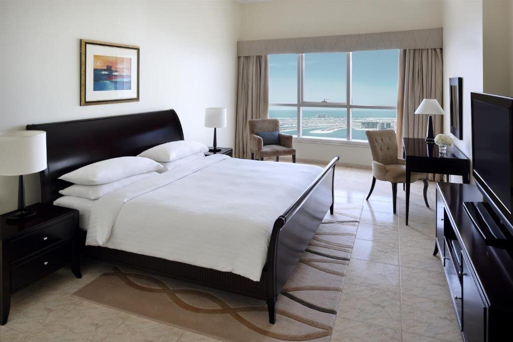 Люкс Superior с 3 комнатами с балконом Dubai Marriott Harbour Hotel And Suites
