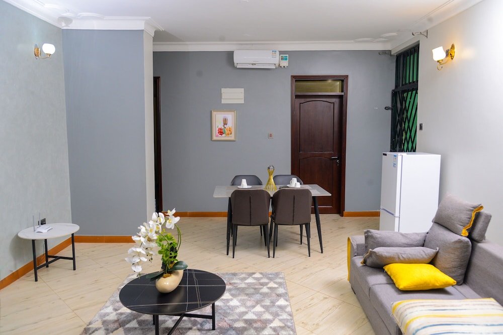 Apartamento familiar con balcón Malaikanzi Suites