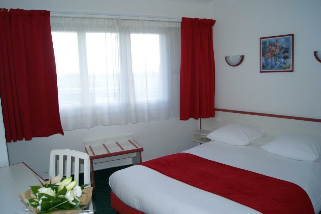 Standard Doppel Zimmer Hôtel Suzane