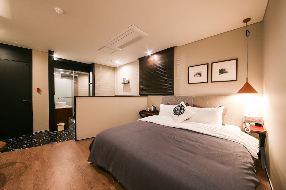 Номер Premium Brown-Dot Hotel Yangjeong