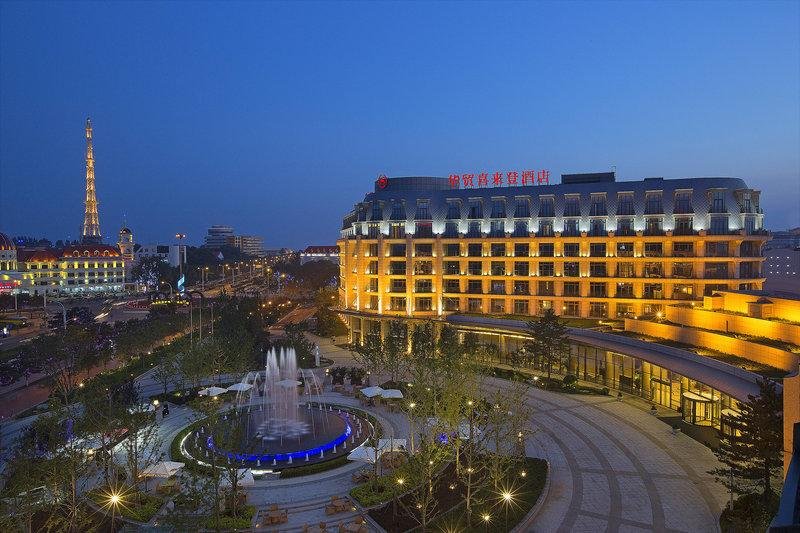 Номер Deluxe Sheraton Qinhuangdao Beidaihe Hotel