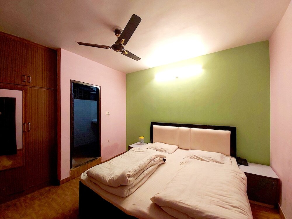 Deluxe Doppel Zimmer Goroomgo Cottage Orchid Nainital