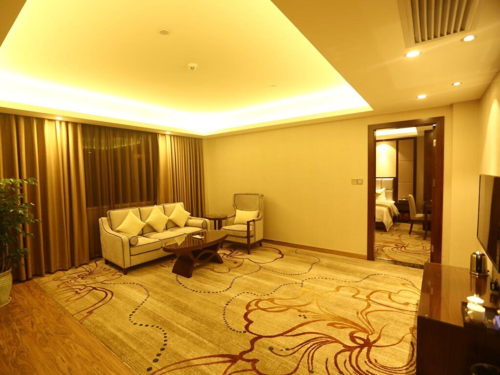 Suite Business Zhonglian Harbor Hotel