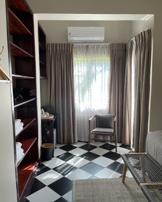 2 Bedrooms Family Suite with balcony 528 Victoria Falls Guest House