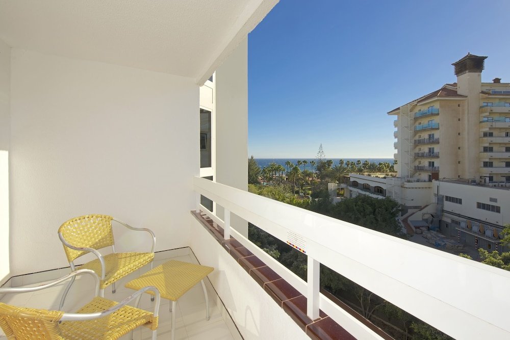 Двухместный номер Standard с балконом и с частичным видом на море Bull Costa Canaria & SPA