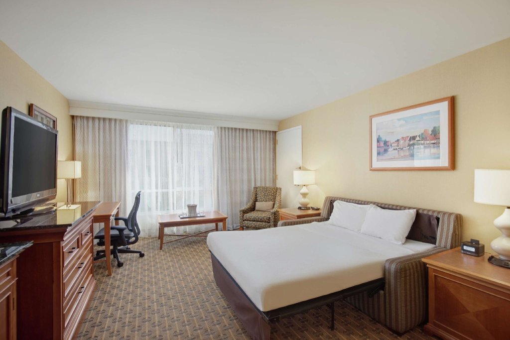 Standard Doppel Zimmer mit Poolblick Hilton Seattle Airport & Conference Center