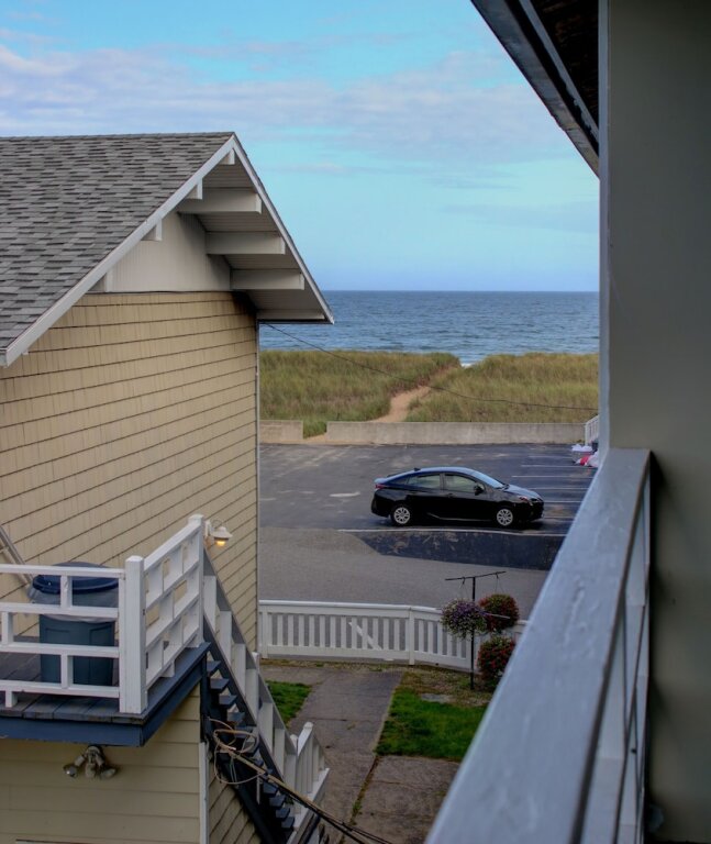 Camera Standard con balcone Waves Oceanfront Resort