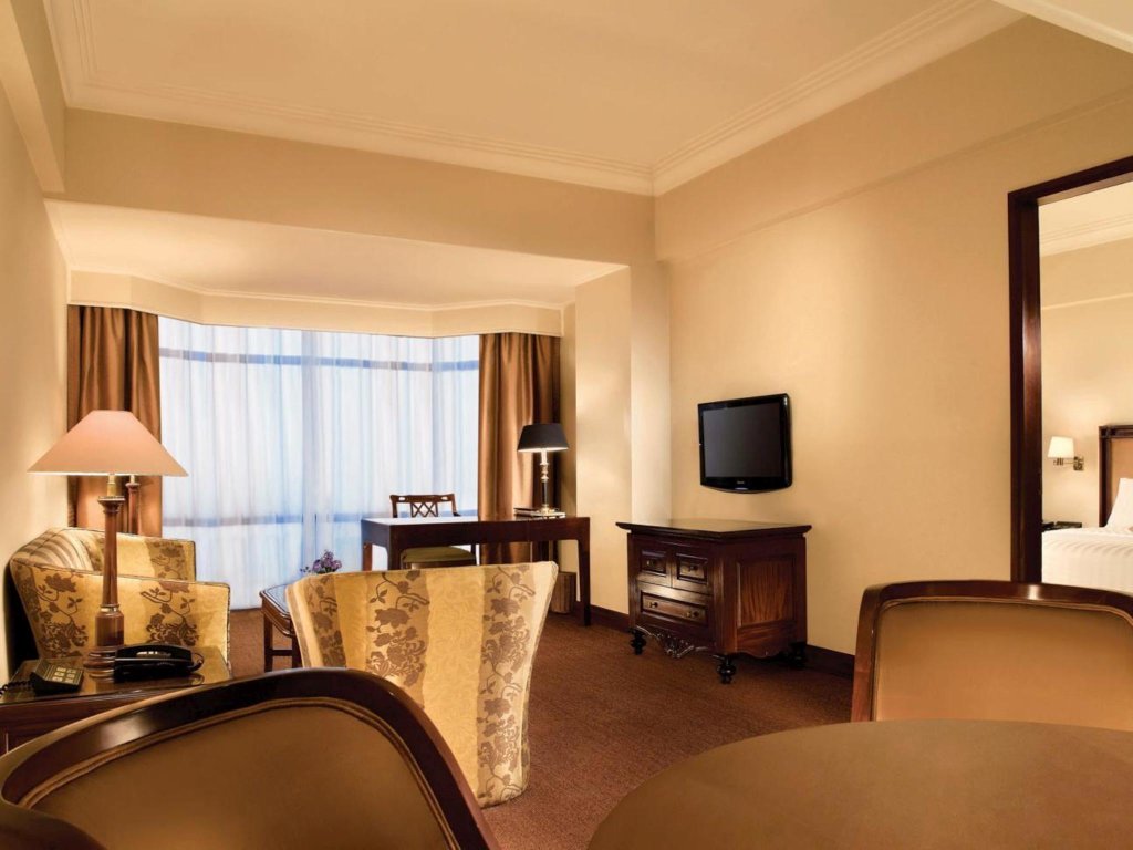 Suite Lumire Hotel and Convention Center