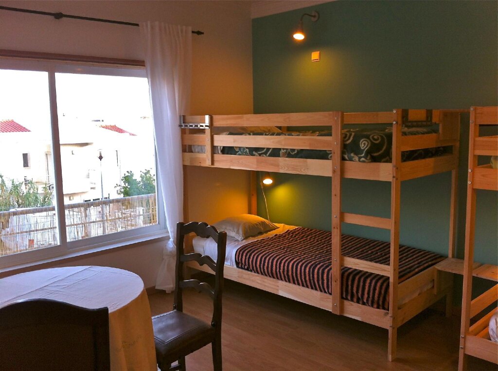 Cama en dormitorio compartido Ericeira Chill Hill Hostel & Private Rooms