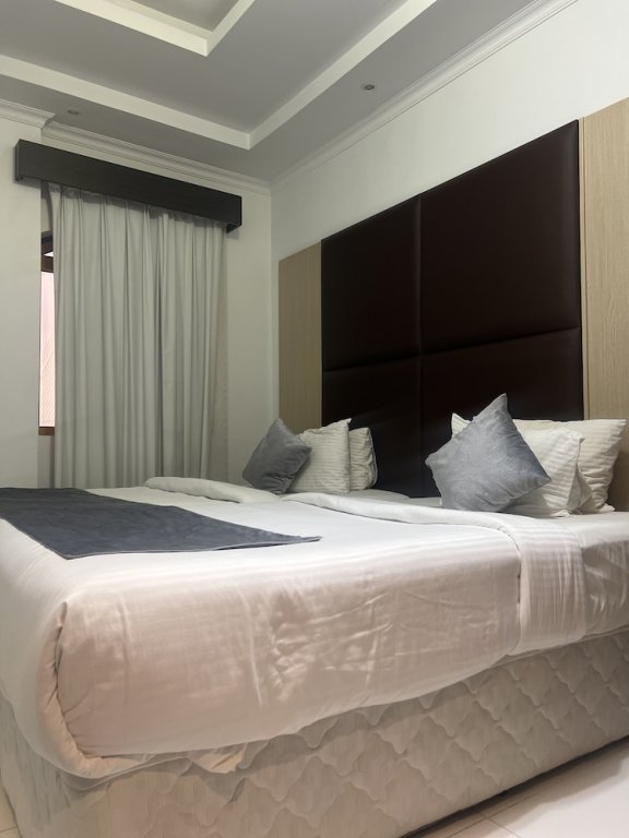 Deluxe suite Al Sadarah Hotel Apartments