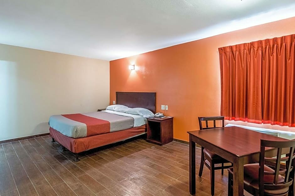 Standard Zimmer Motel 6-Blythe, CA - South