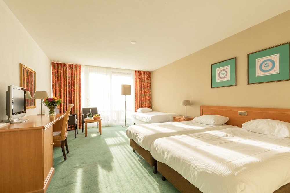 Двухместный номер Comfort с балконом Fletcher Resort-Hotel Amelander Kaap