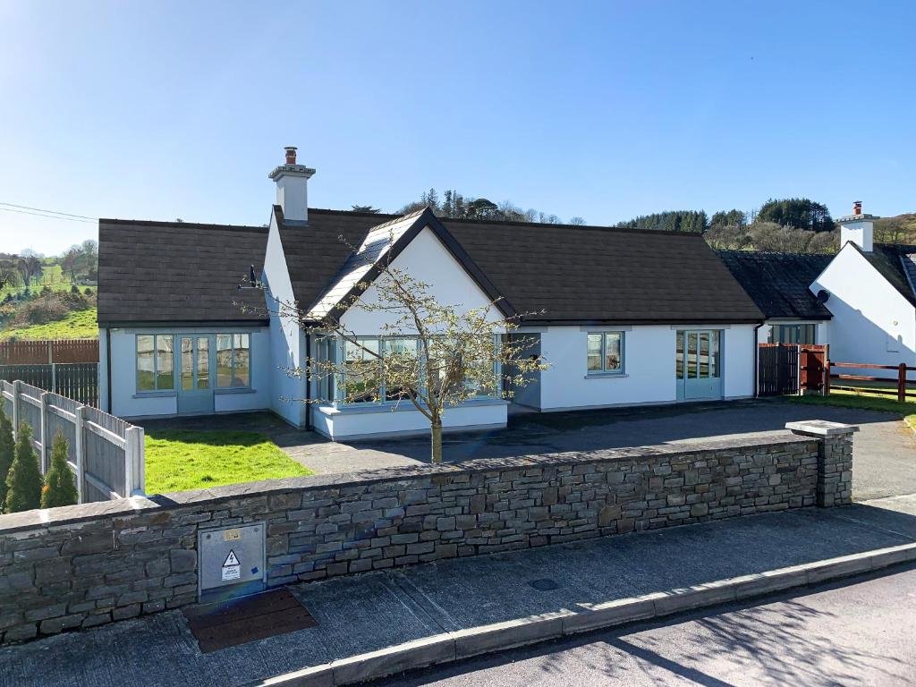 Cabaña 4 bedroom Holiday Home In Union Hall, West Cork