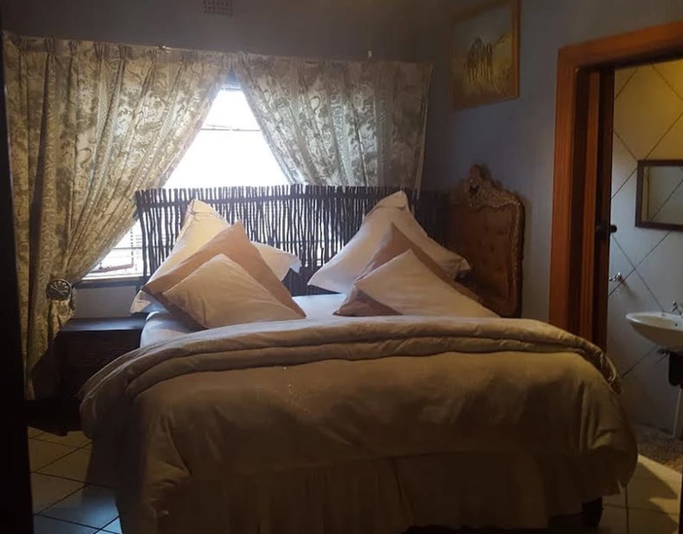 Standard Zimmer Nthateng Bed and Breakfast