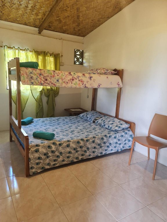 Кровать в общем номере Lala Panzi Bed and Breakfast