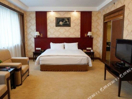 Двухместный номер Standard Hangzhou Zhijiang Hotel