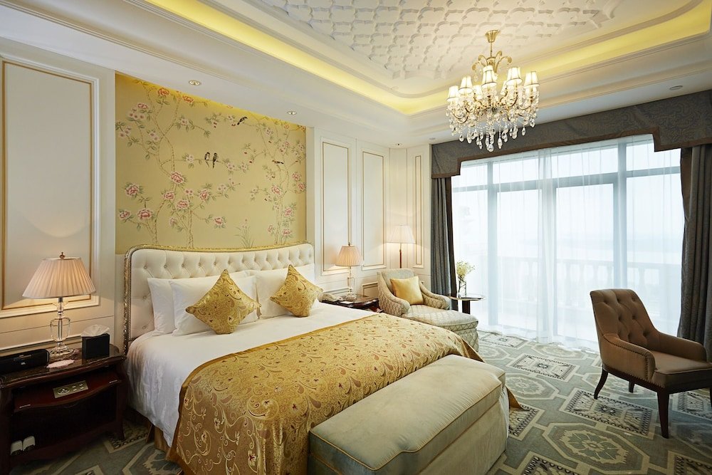 Standard Doppel Zimmer mit Balkon und mit Seeblick Hengda Hotel Nanjing