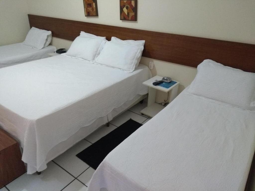 Standard quadruple chambre Balneário do Lago Hotel