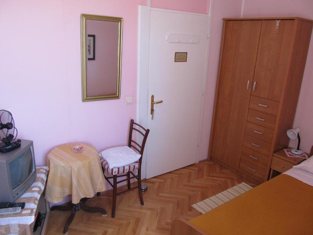 Standard chambre Sinistaj Rooms