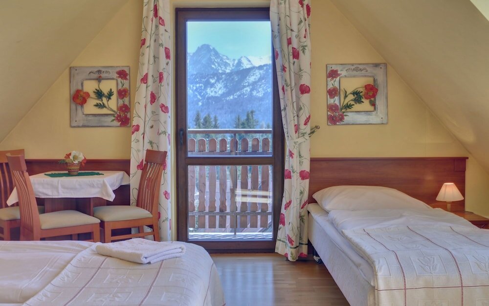 Standard Dreier Zimmer mit Balkon und mit Bergblick Willa Serafin