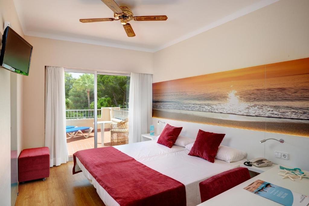 Standard Double room with garden view Hotel Metropolitan Playa 3 Sup