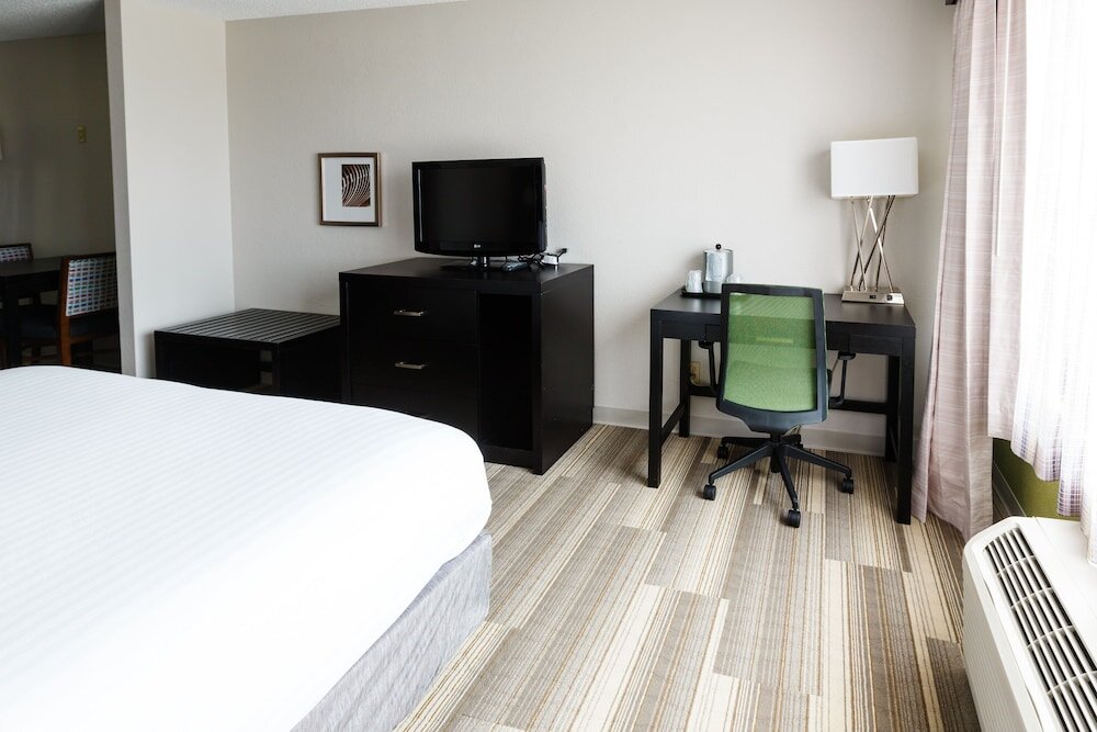 Номер Standard Holiday Inn Express & Suites Shelbyville, an IHG Hotel