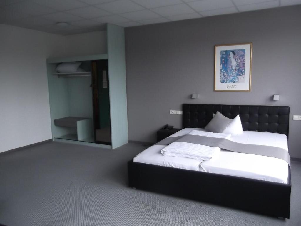 Двухместный номер Comfort Businesshotel & Appartements Stuttgart-Vaihingen