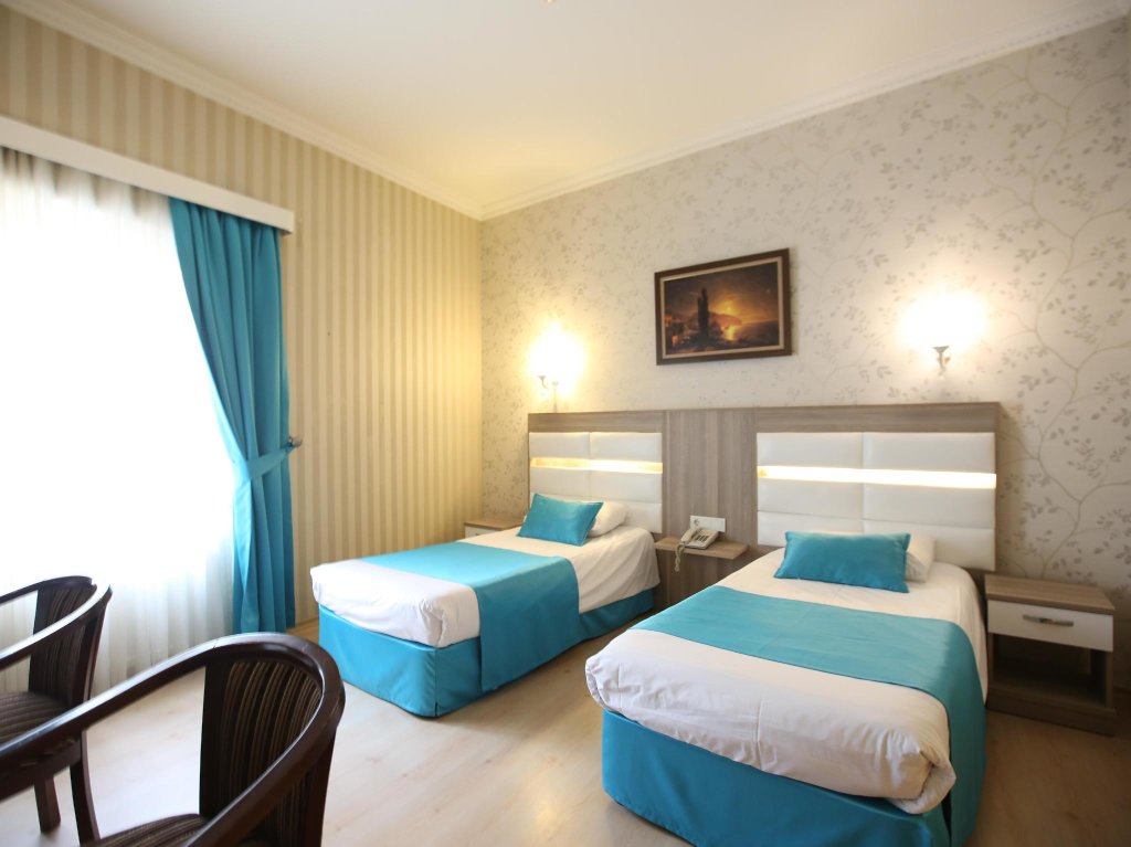 Standard Triple room Nil Hotel